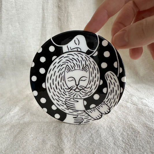 Dots & White Cat No2