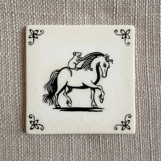 Horse & Mouse